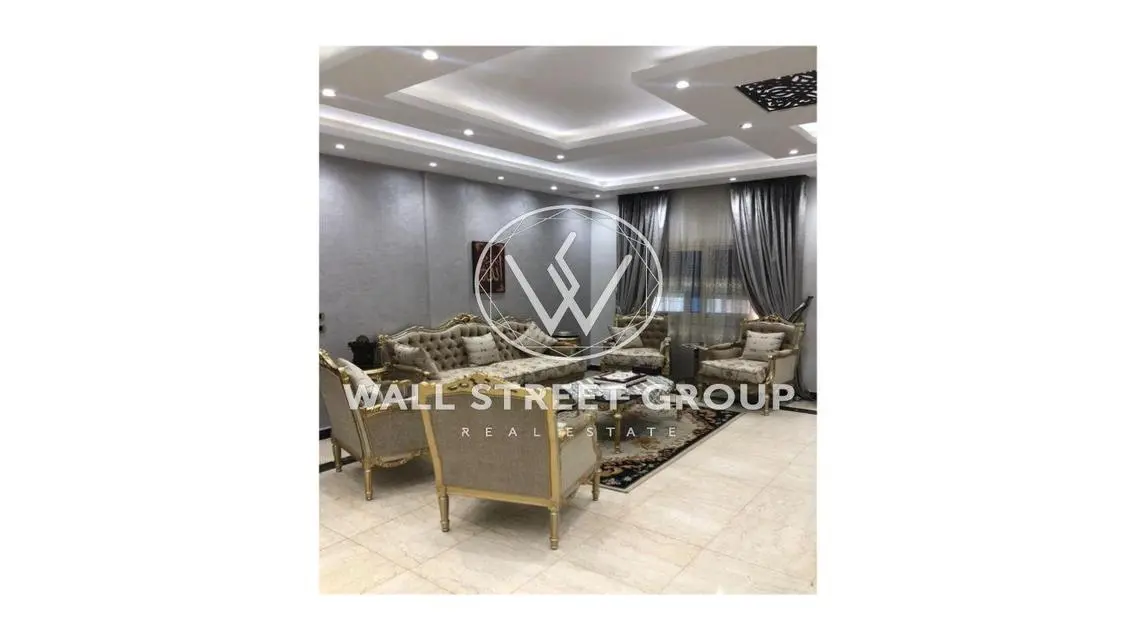 Villa for Sale 654m New Cairo - Garden View