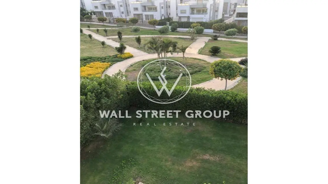 Villa for Sale 654m New Cairo - Garden View