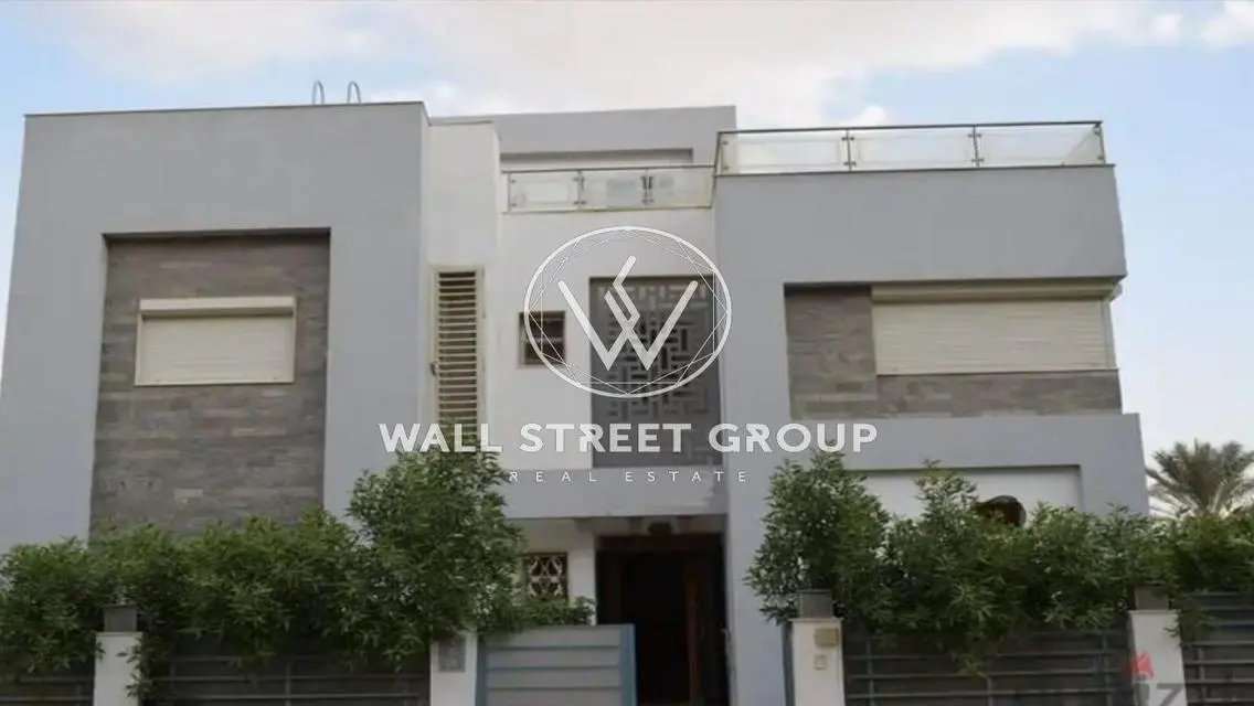 Villa for Sale 654m New Cairo - Garden View
