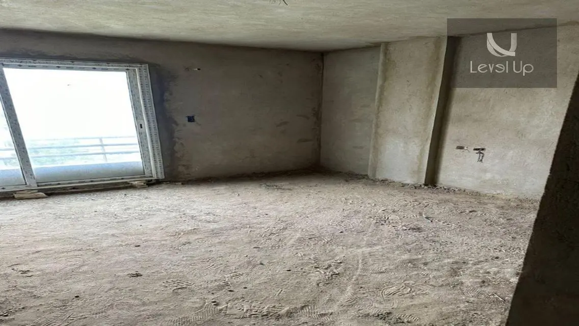 Apartment for sale in South Lotus -