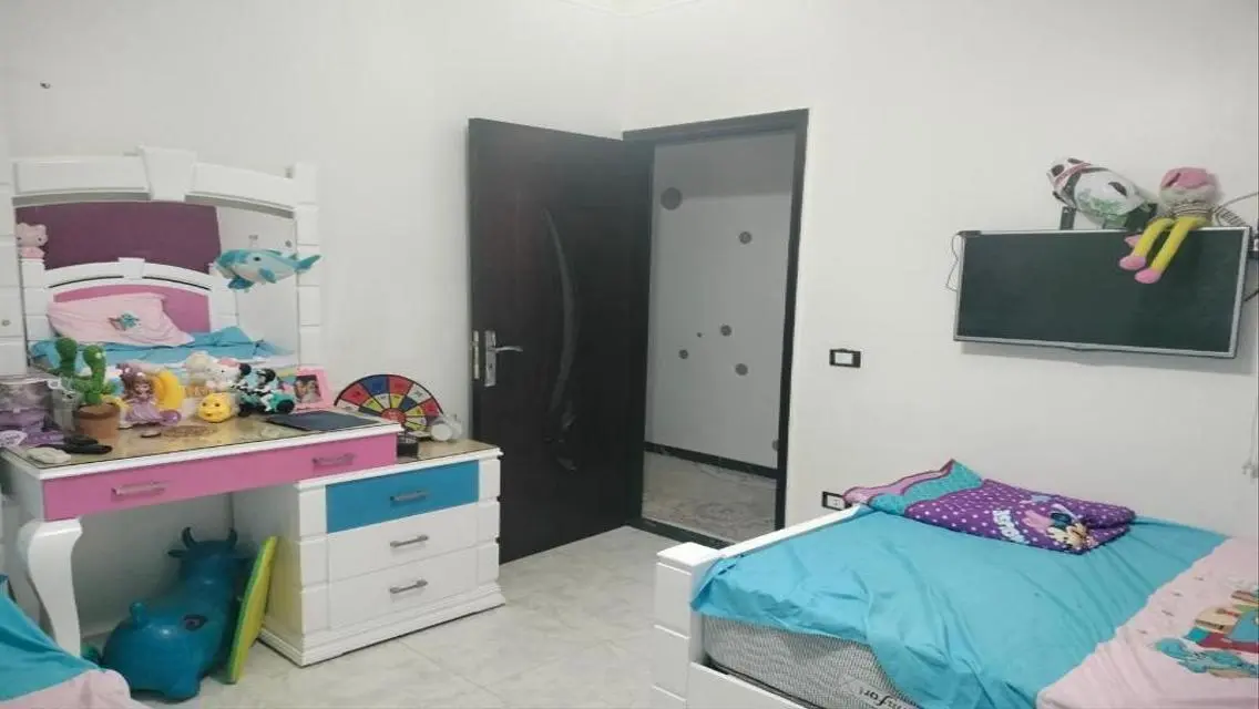 موقع مميز- بجوار الخدمات - تشطيب سوبر لوكس