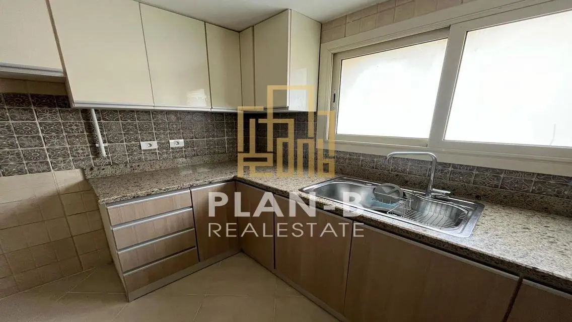 For rent ground floor with garden in Westridge