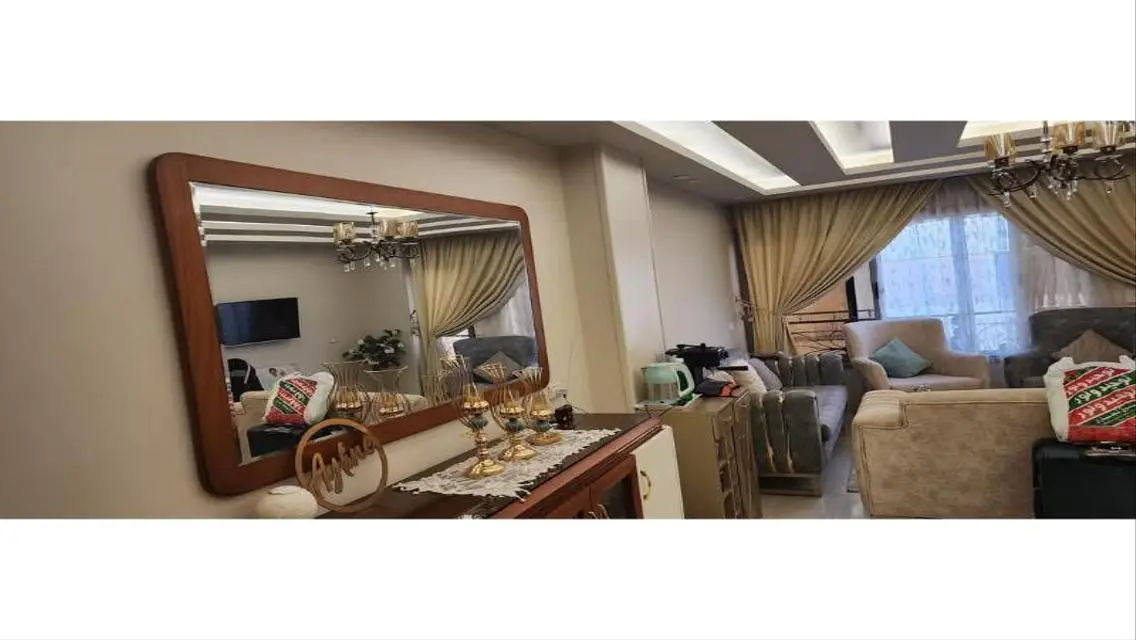 شقه لقطه في موقع متميز جداااا                   .