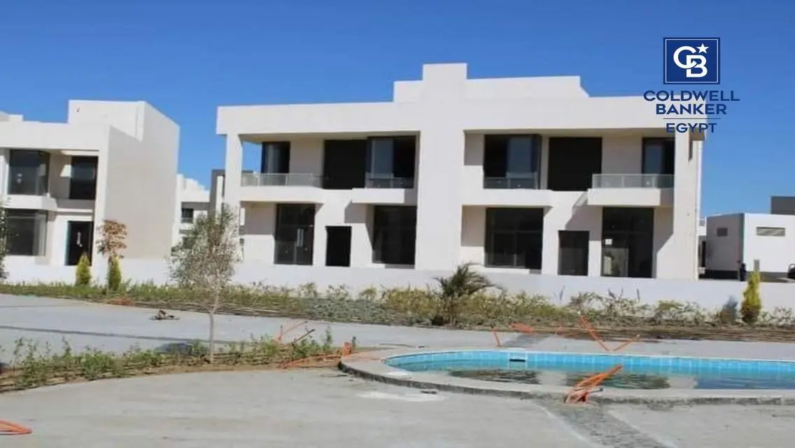 Resale Townhouse ready to move &amp; with installments