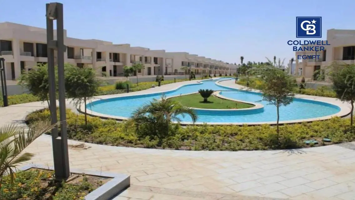 Resale Townhouse ready to move &amp; with installments