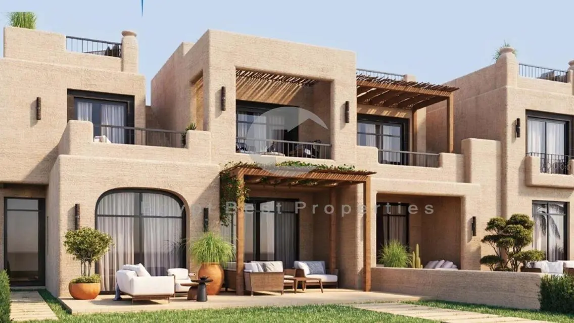 شاليه للبيع على اللاجون في سعادة راس الحكمة 7 سنين