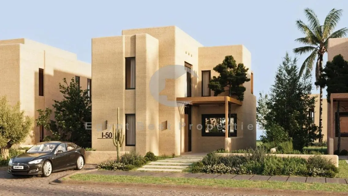 شاليه للبيع على اللاجون في سعادة راس الحكمة 7 سنين