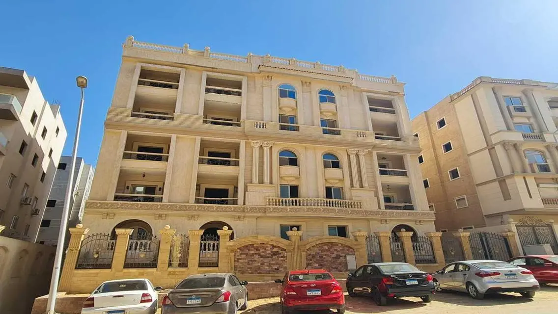 Luxurious Apartment in Al Amrya City