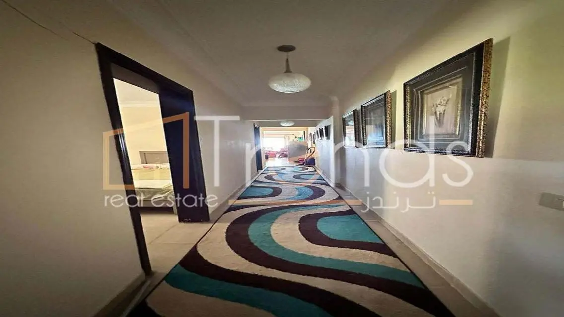 شاليه أرضى بحديقة خاصه يطل على البحر