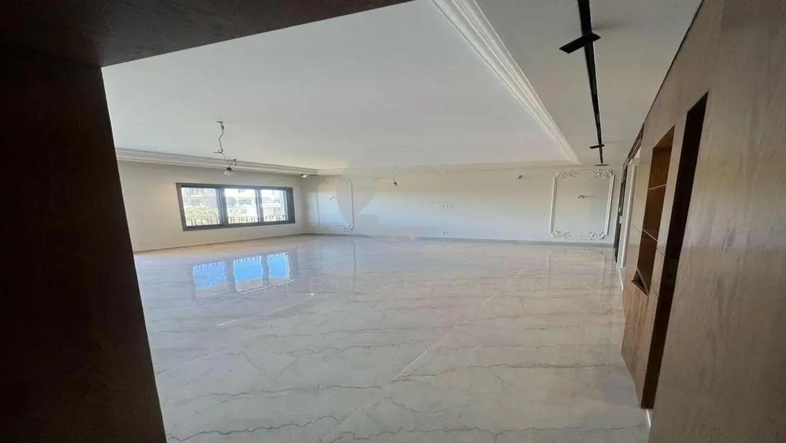 apartment for sale Eastown Compound Fully finished