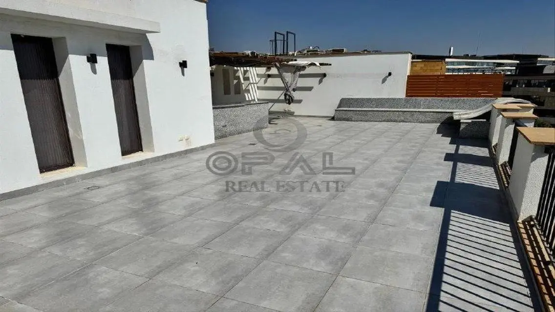 Fully furnished studio for rent in Westown Beverly