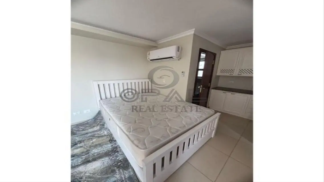 Fully furnished studio for rent in Westown Beverly