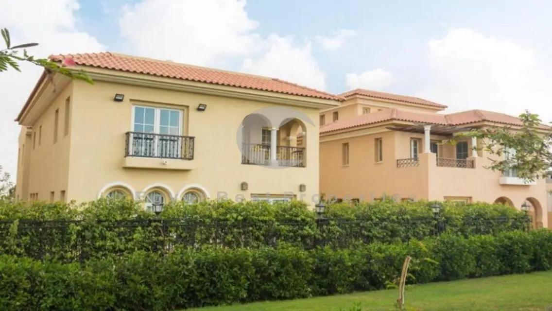 Special Offer / 10 Years  / Twin House / Hyde Park