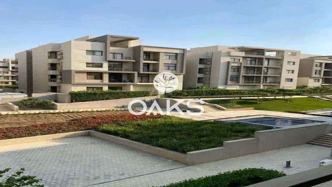 شقة متشطبه 160م استلام فوري في المراسم فيفث سكوير
