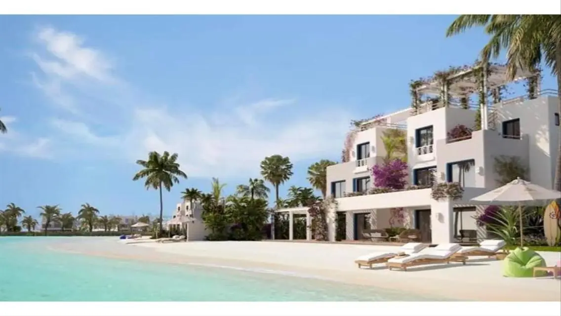 town house for sale in LVLS  m v north coast 180m