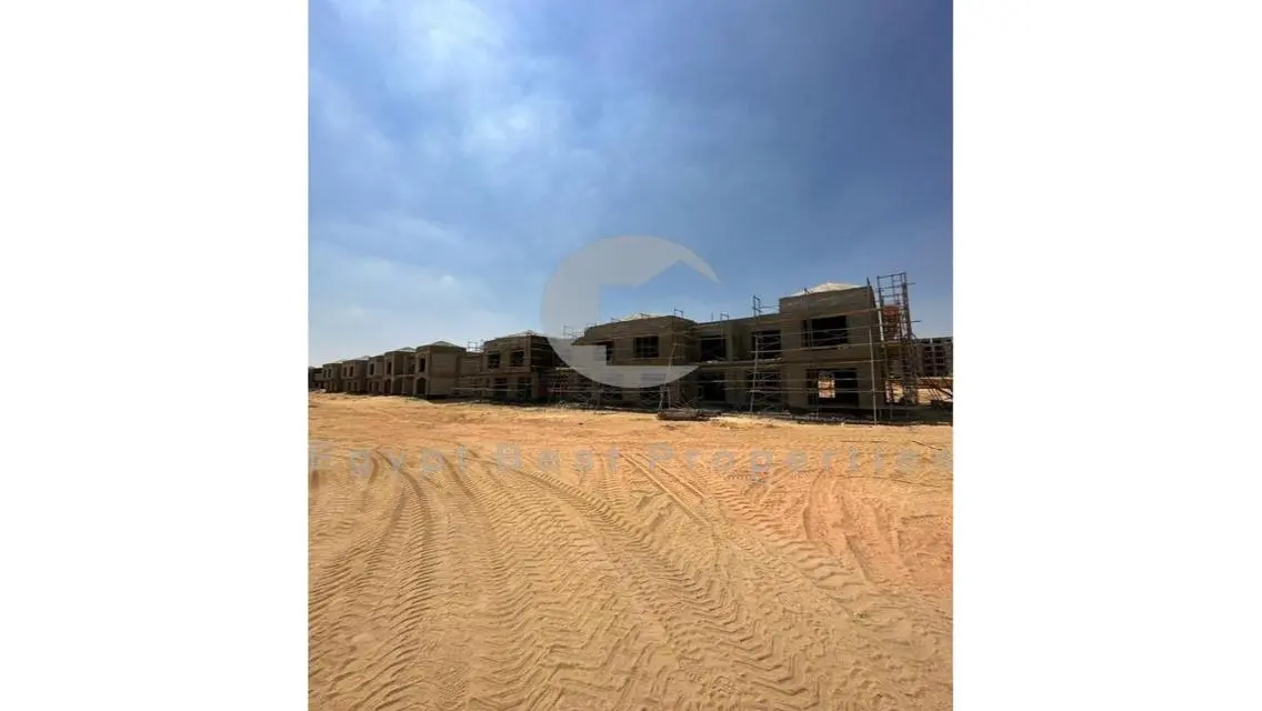 Villa for sale in Village West RTM Equal installm.
