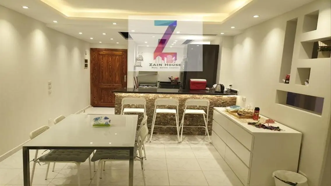 شقة فاخرة للبيع في PRO3773