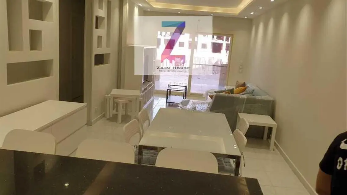 شقة فاخرة للبيع في PRO3773