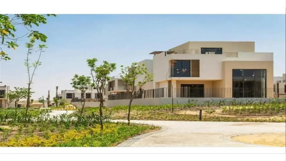 Twin house ready to move for sale in Sodic East