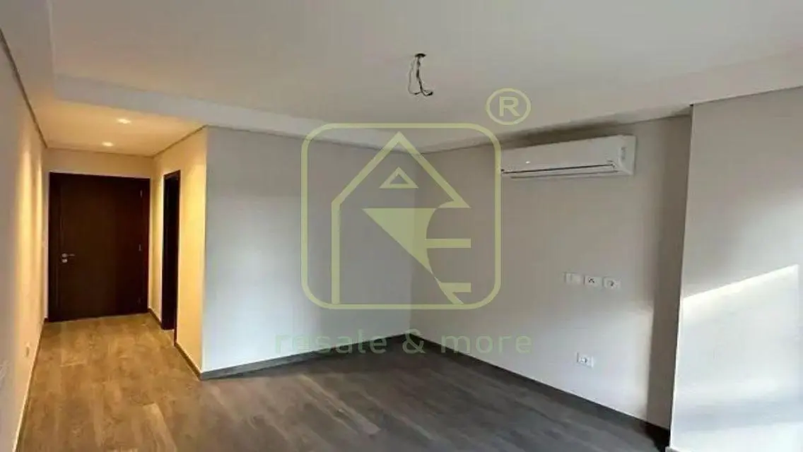 Luxury Apartment with Spacious Area