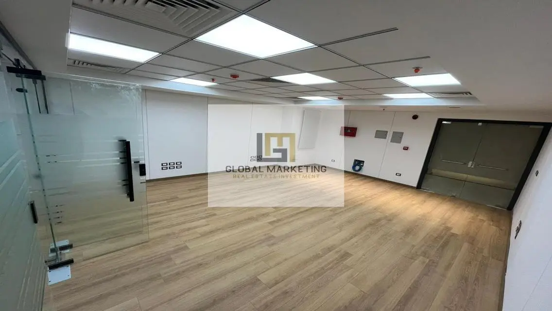 Finished office for rent 70m inside Hyde Park