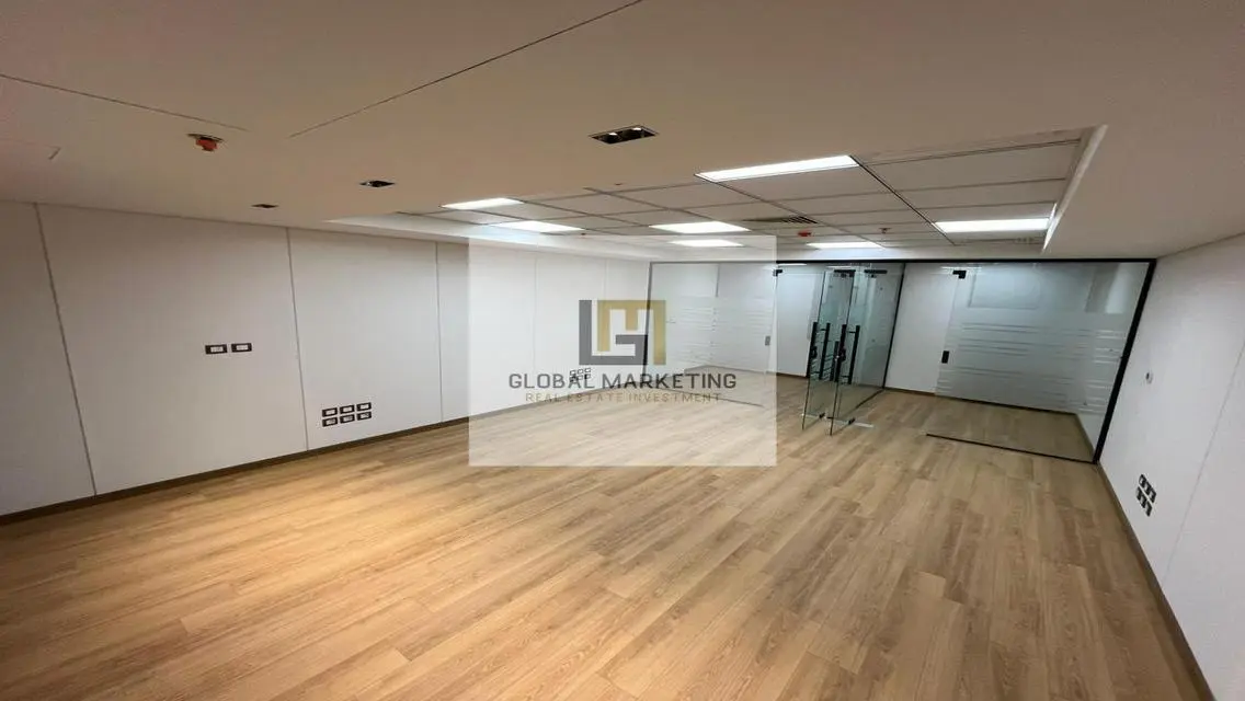 Finished office for rent 70m inside Hyde Park