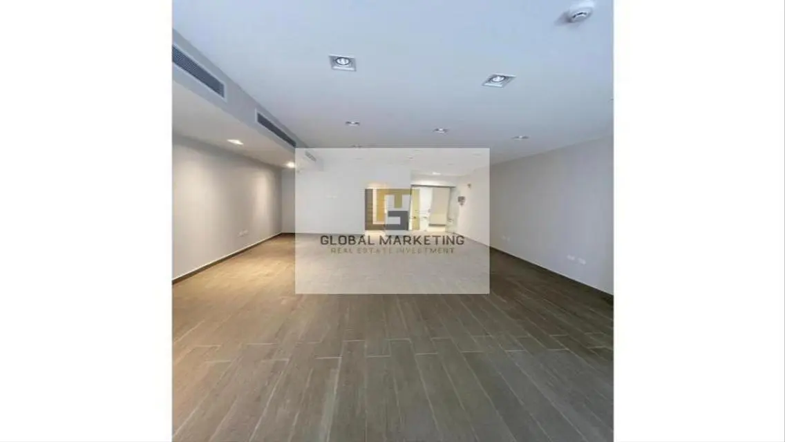 Fully finished office for rent 81m in Hyde Park