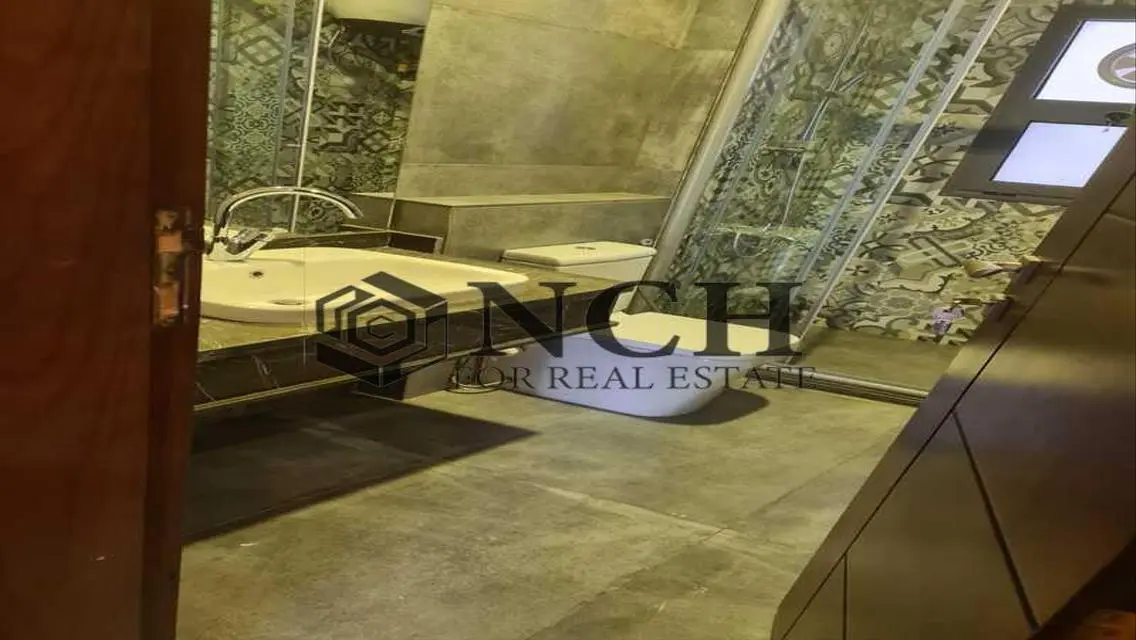 LUXURY APT WZ GARDEN FOR RENT, KITCHEN AND ACS