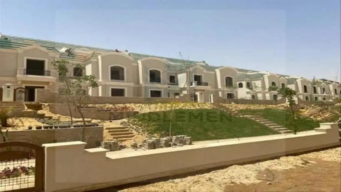 تاون هاوس موقع متميز لافينير المستقبل سيتي