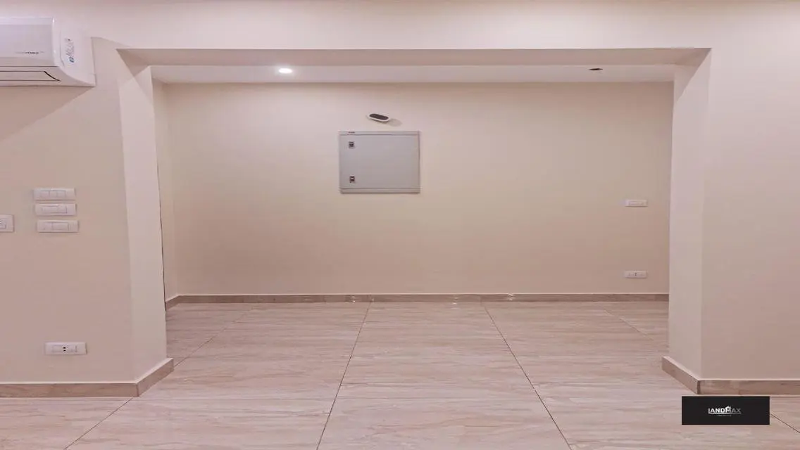 Apartment for rent with kitchen and air conditione