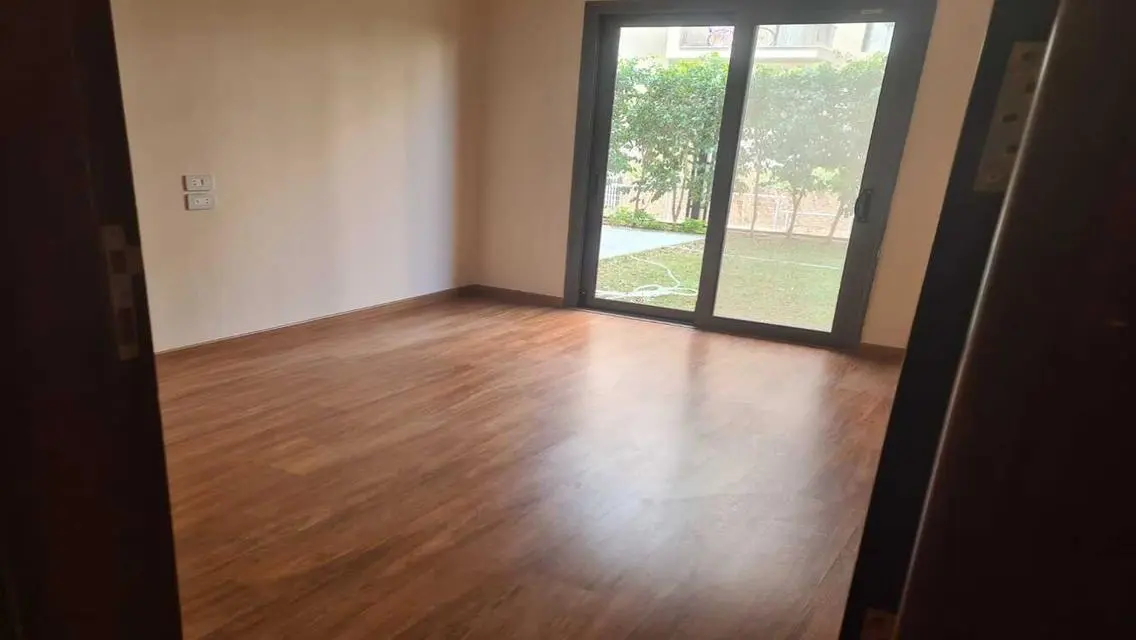 Ground floor with garden - kitchen &amp; air condition