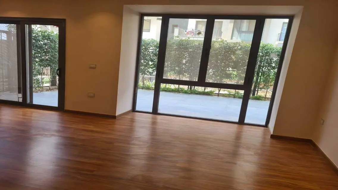 Ground floor with garden - kitchen &amp; air condition