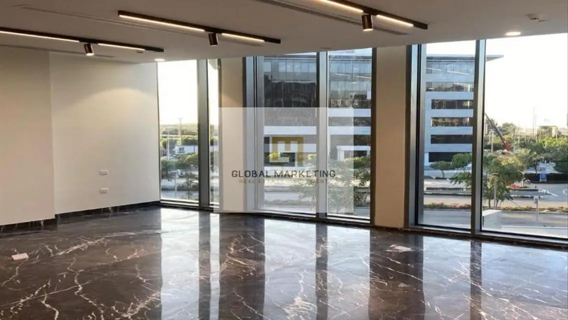 Office 96m Ready to Move For Rent in CFC