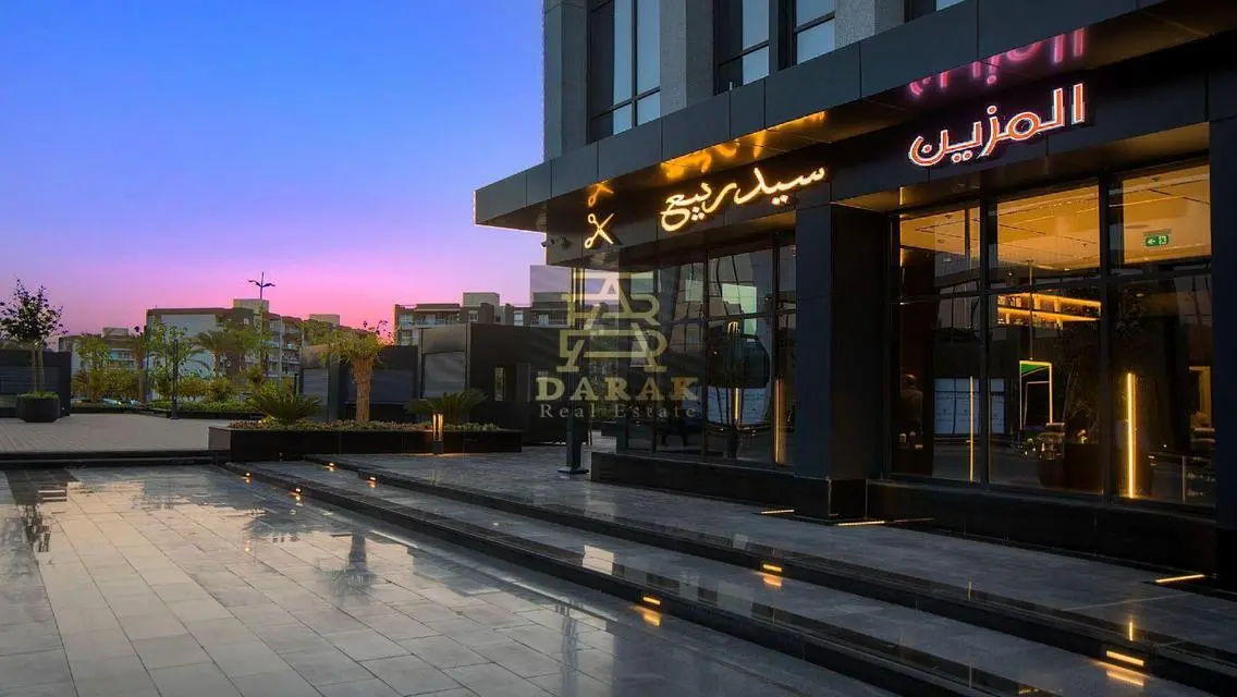محل دهب ومجوهرات للايجار بمدينتي الايست هب لقطه