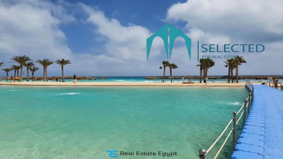 ground chalet for sale in Hacienda West