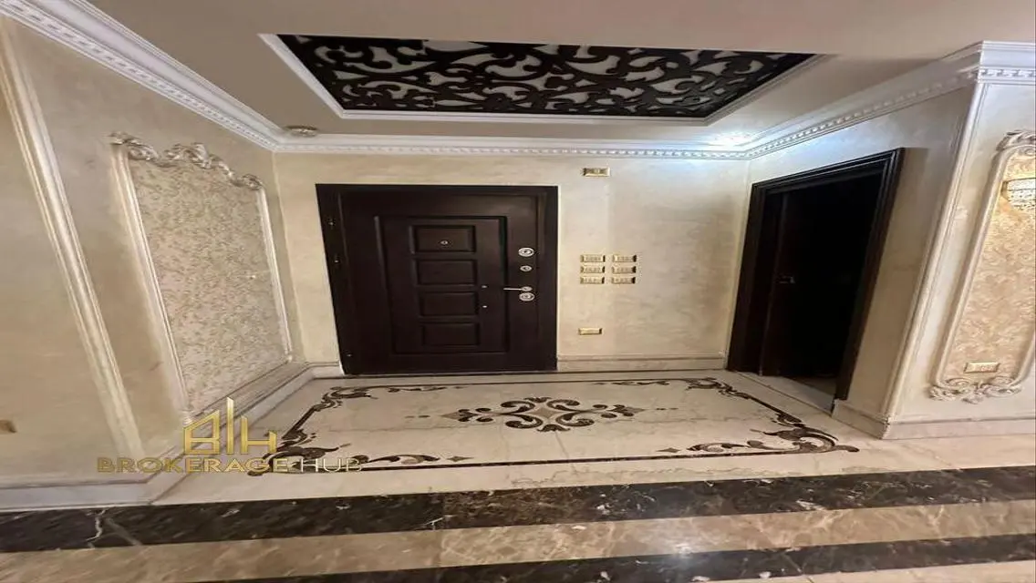 شقة  للأيجار لوكيشن مميز ويست جولف,