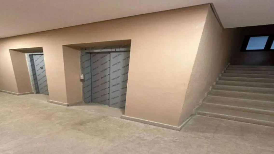 Finished Apartment in Beverly Hills near El Rabwaa