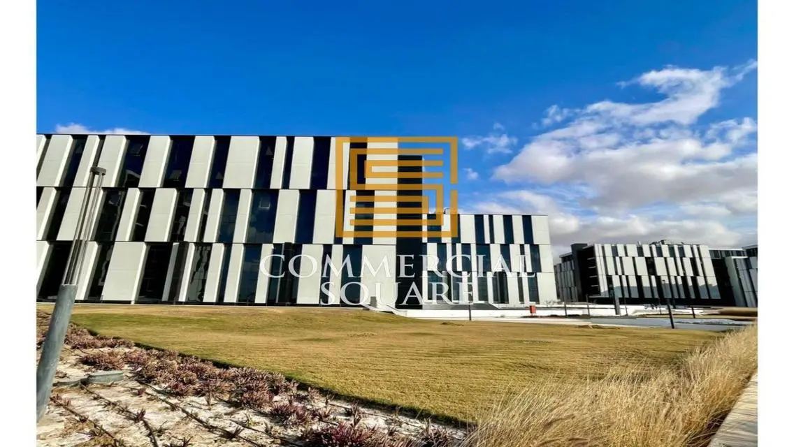 First Use Ultra Modern Office for Rent - Hyde Park