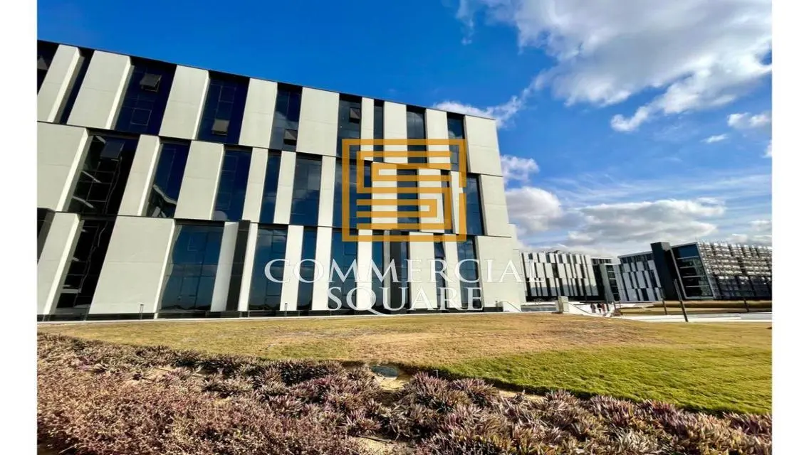 First Use Ultra Modern Office for Rent - Hyde Park