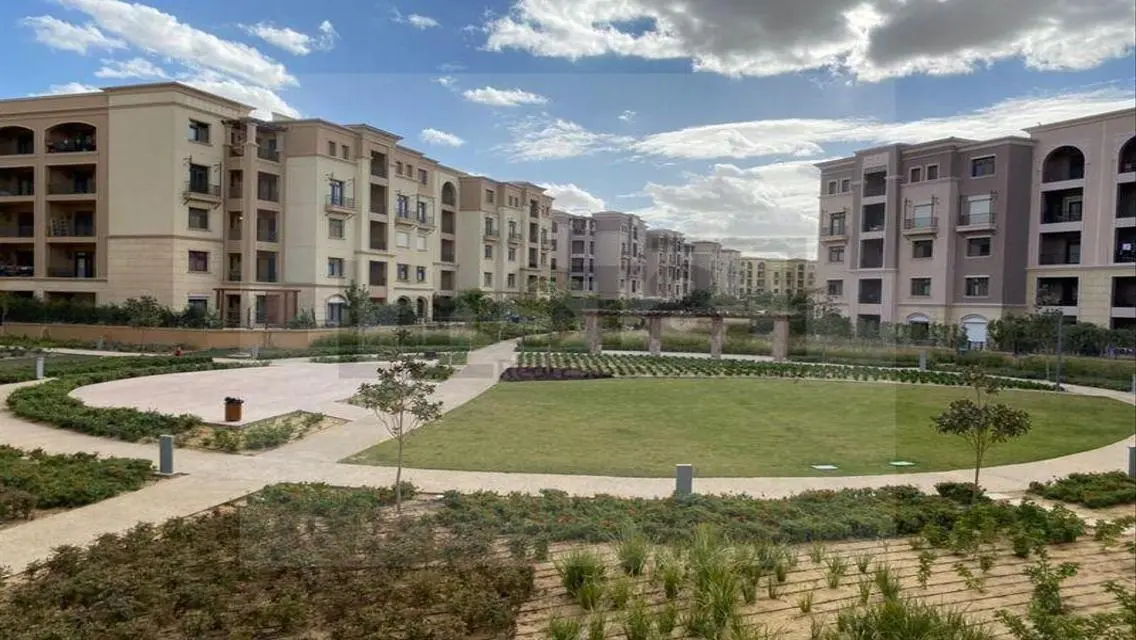 شقة للايجار بسعرمميز بالمطبخ والتكيفات ف ميفيدا