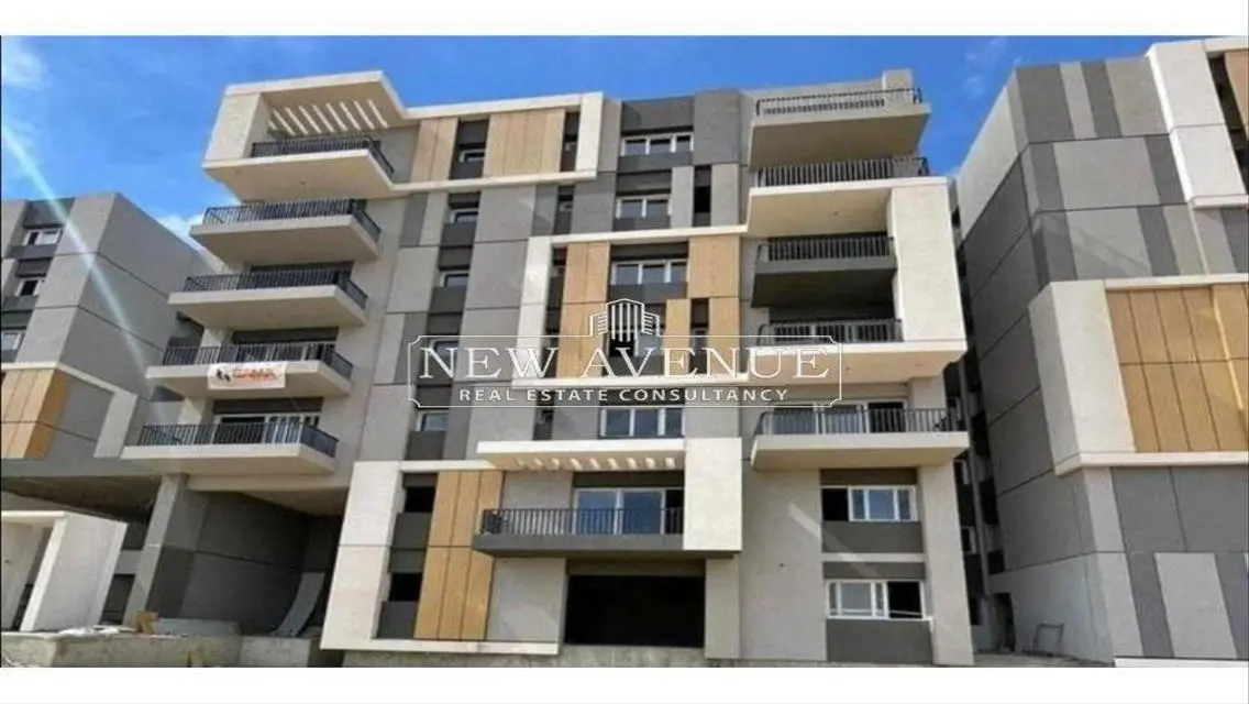 Penthouse Over looking lagoon with installments