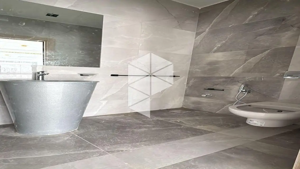 fully finished office 114m for rent on 90th street