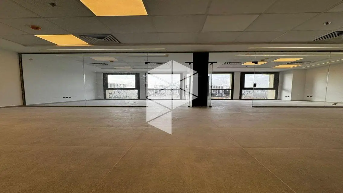 fully finished office 114m for rent on 90th street