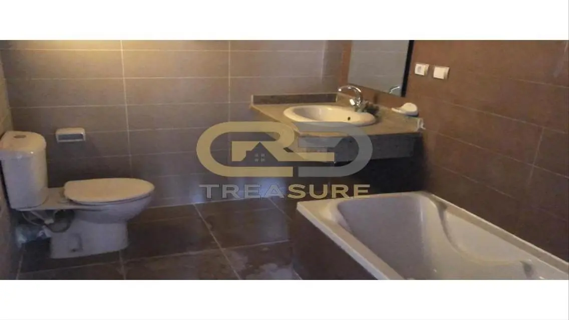 Fully finished Apt for sale in Jayd prime location