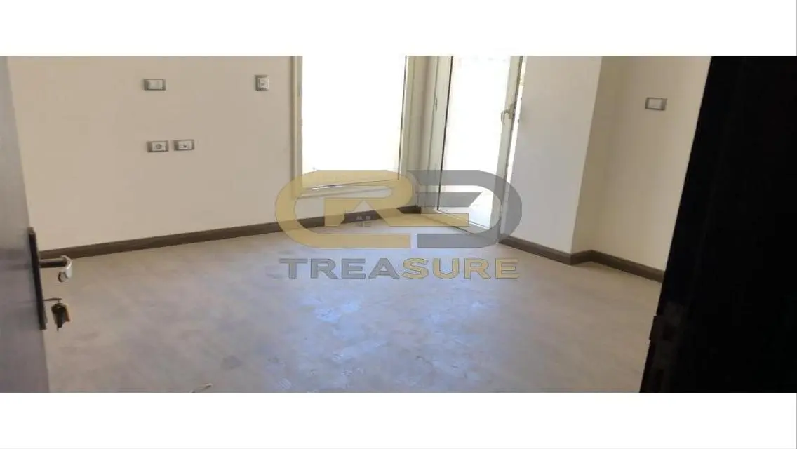 Fully finished Apt for sale in Jayd prime location
