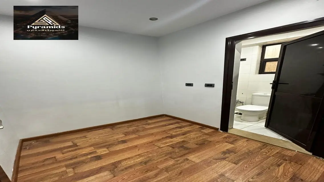 دوبلكس ارضي بجاردن في الشيخ زايد