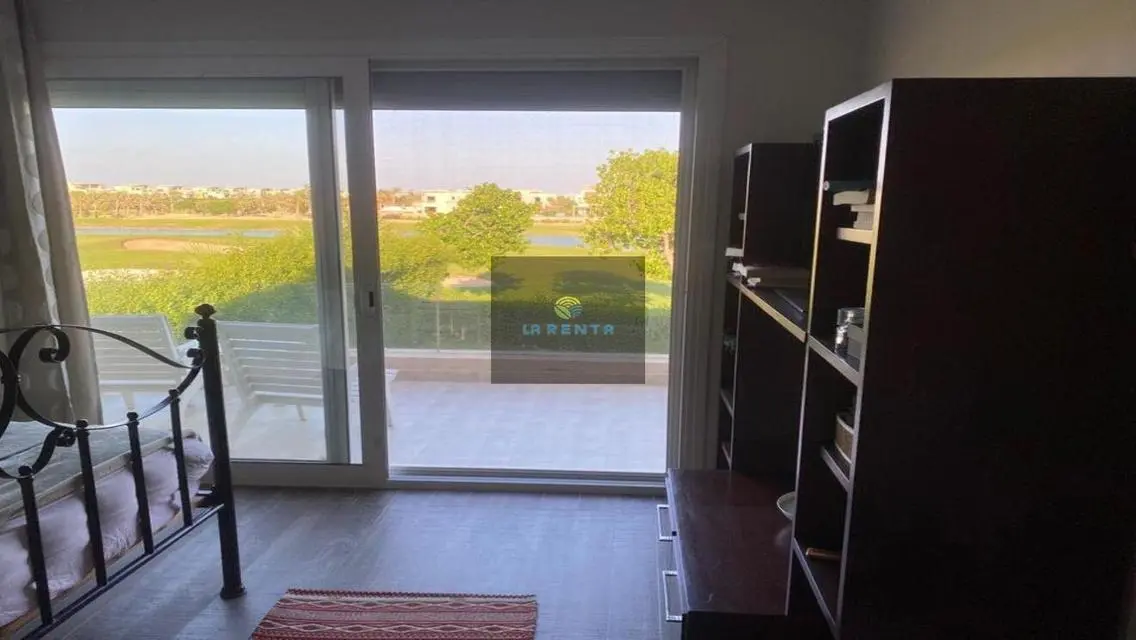 للبيع فيلا صف اول جولف فيو بحيره  بحري بسعر لقطة