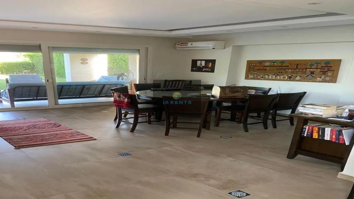 للبيع فيلا صف اول جولف فيو بحيره  بحري بسعر لقطة