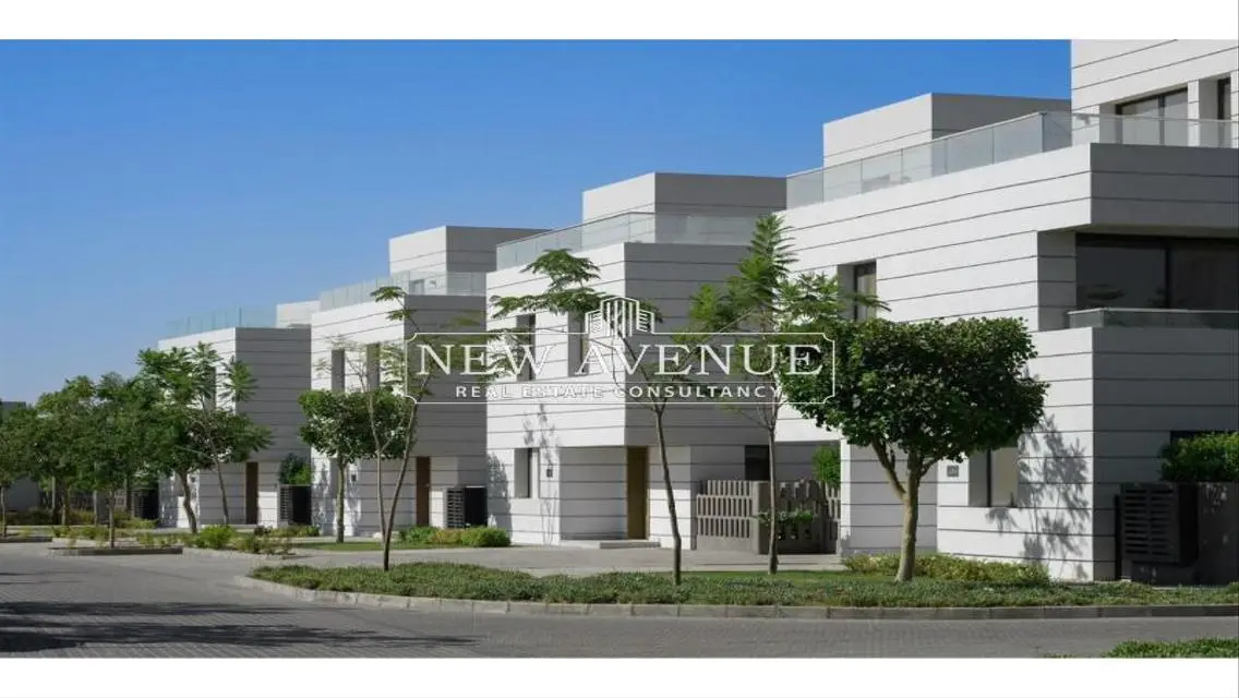 Townhouse with down payment in Al Burouj city
