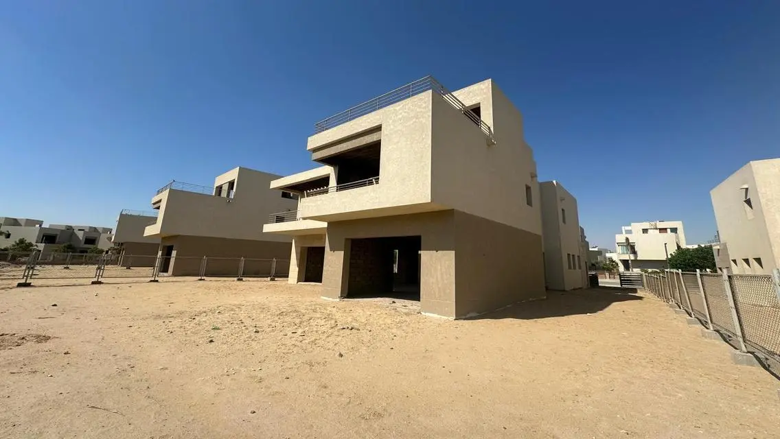فيلا بموقع مميز تم تسليمها مع اقساط الي 2030